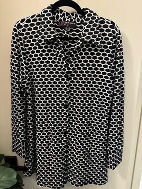 Peck & Peck Black and White Dot Knit A-Line Top/Jacket/Blouse, Button front